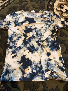 LuLaRoe Short Sleeve Tie-Dye Tee in Navy and Cream